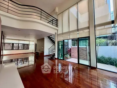 image_rental-30004078