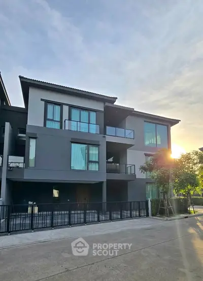 image_rental-30680362