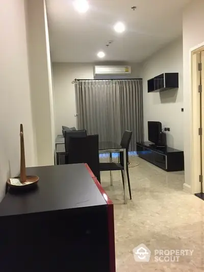  1 Bedroom Condo at The Crest Sukhumvit 34-3