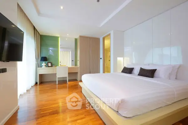 image_rental-5271984