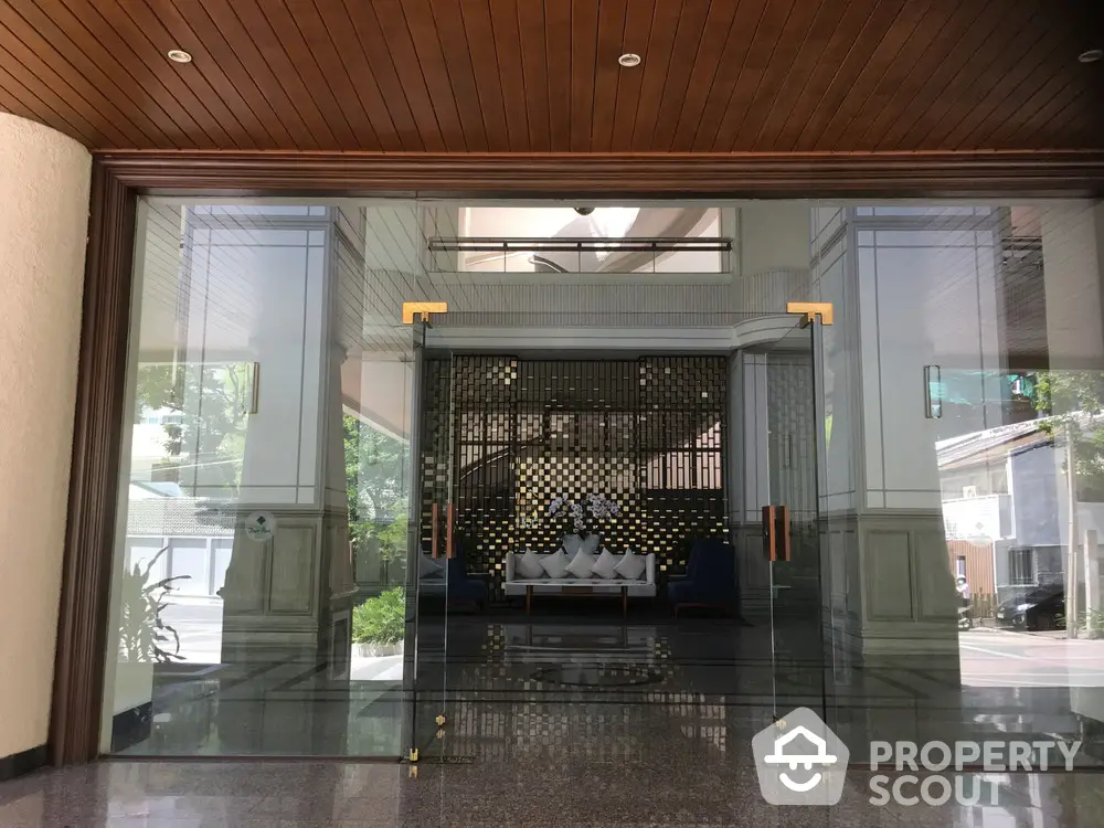  3 Bedrooms Condo at Tower Park-1