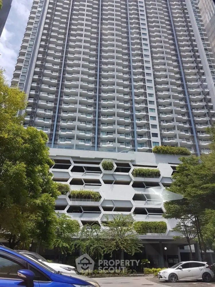  1 Bedroom Condo -1