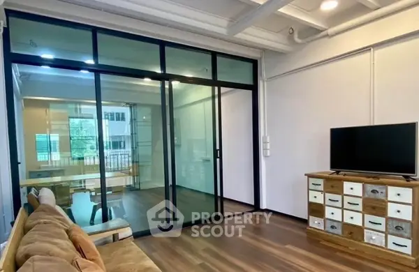 image_rental-27947477