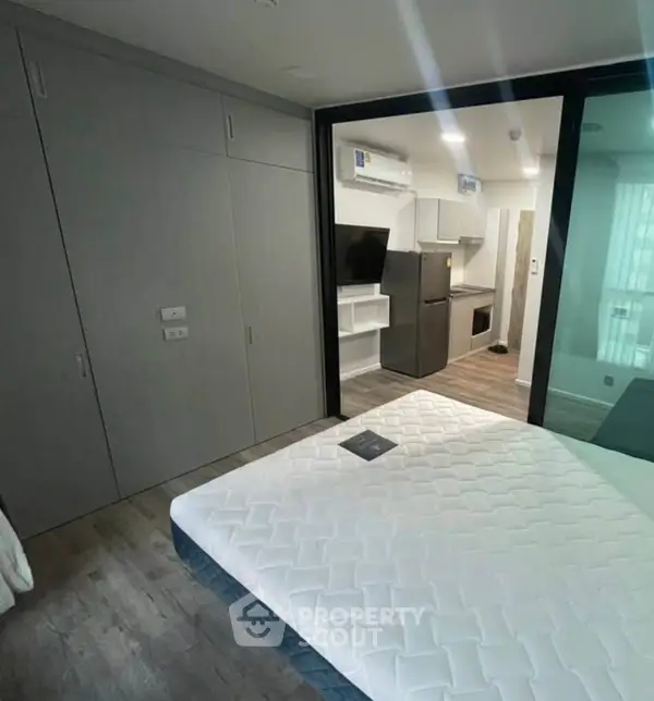 image_rental-30348479