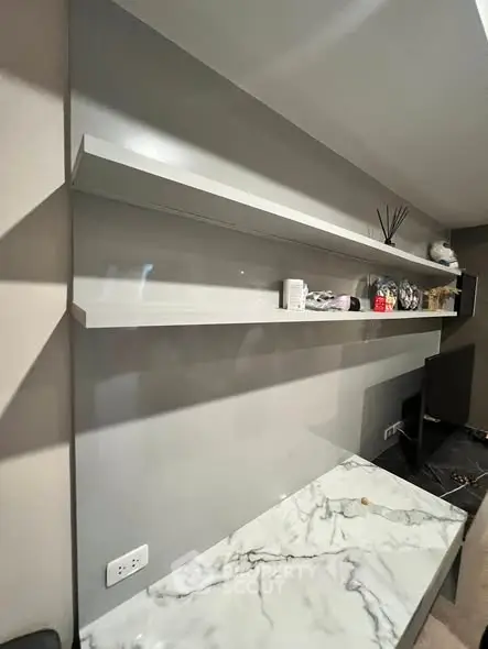 image_rental-28372365