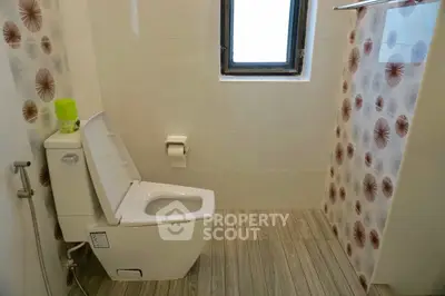  3 Bedrooms Condo at Baan Suanpetch Condominium-5