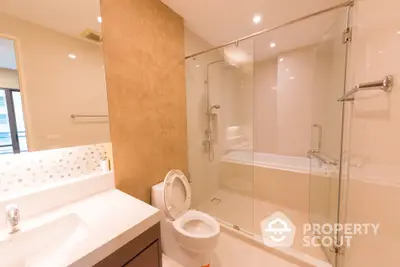  2 Bedrooms Condo at Bright Sukhumvit 24 Condominium-4