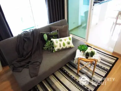  1 Bedroom Condo at Chateau In Town รัชดา 19-4