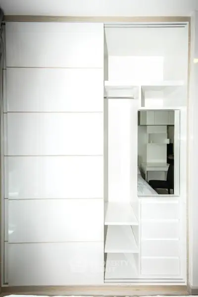  1 Bedroom Condo at Ideo Mobi Sukhumvit-3