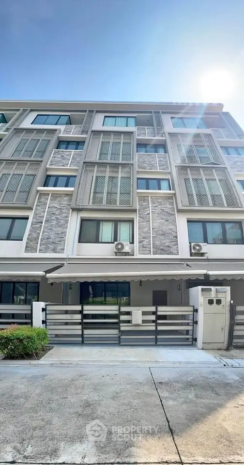 image_rental-27476839