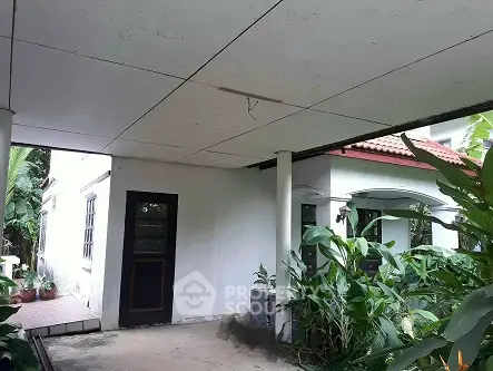 image_rental-8835087