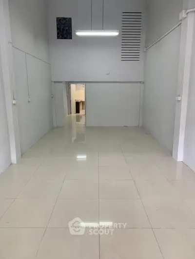 image_rental-10855750