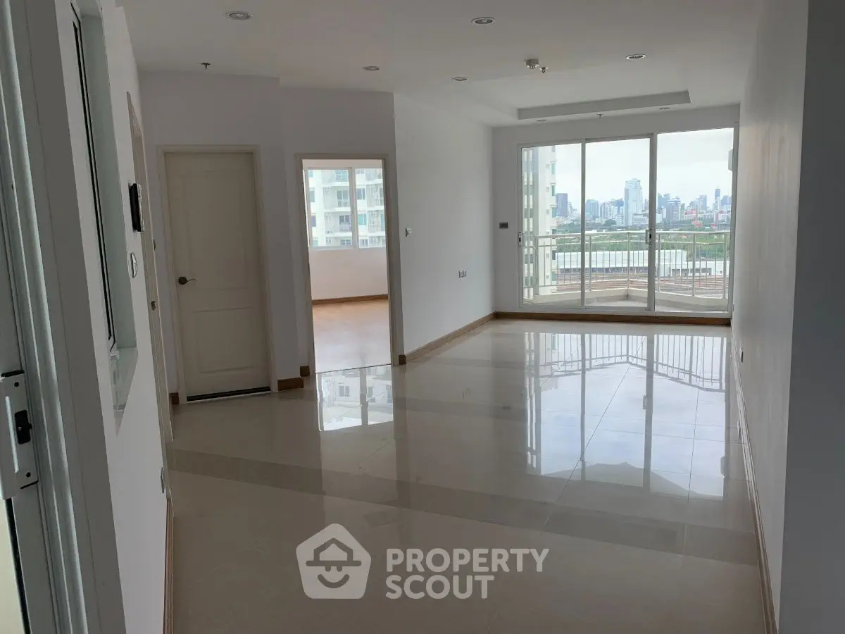 Spacious modern apartment with city view and large balcony