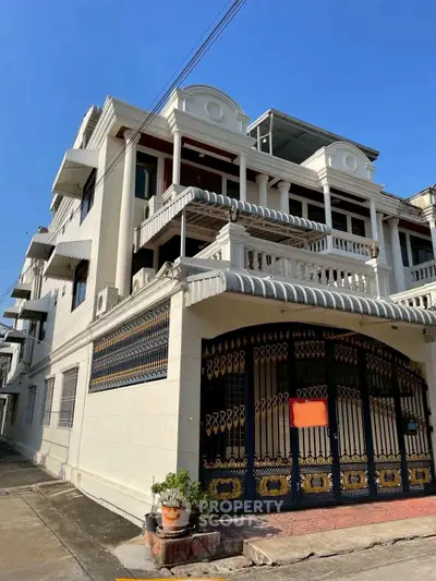 image_rental-31775314