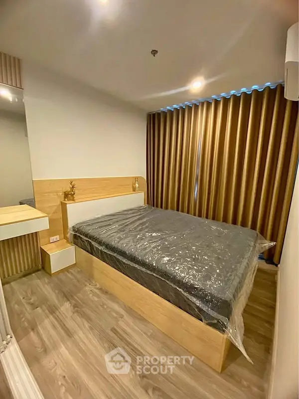 image_rental-28125097