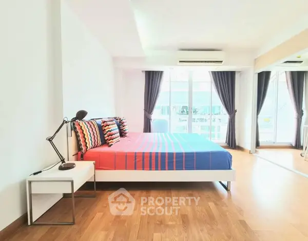 image_rental-8811675