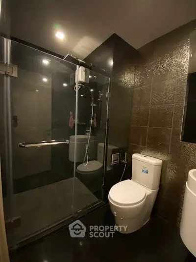  1 Bedroom Condo at Rhythm Sukhumvit 36 38-5