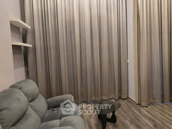 image_rental-30370604