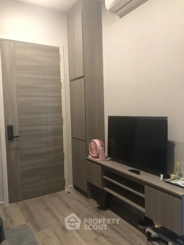 image_rental-5237767