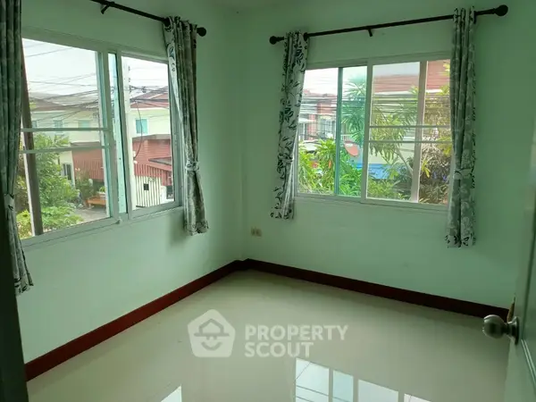 image_rental-7467554