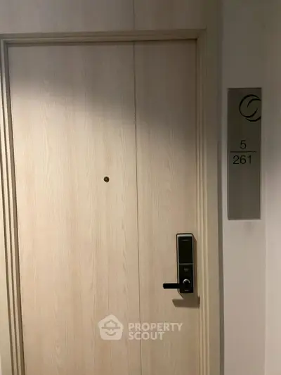 image_rental-30812122