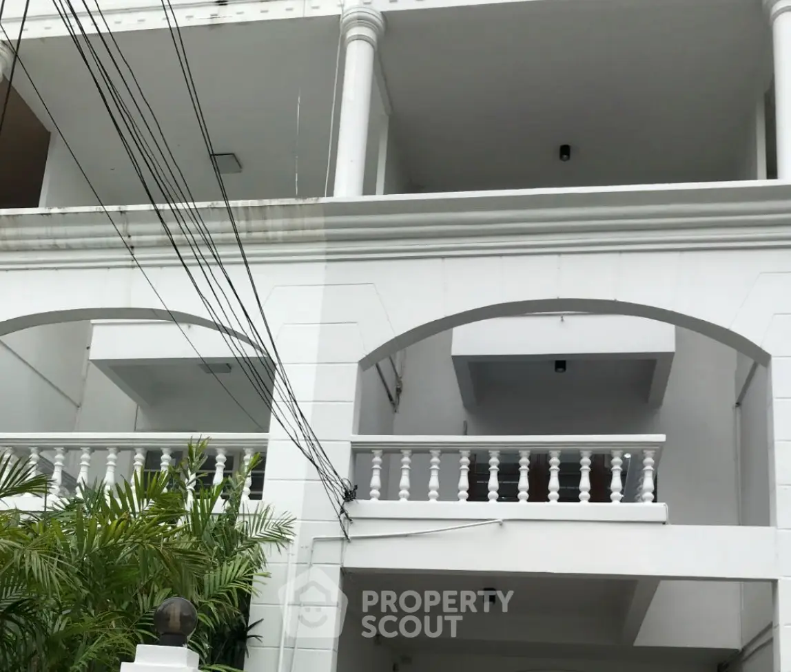 Screenshot 2569-04-16 at 14.13.15.jpg