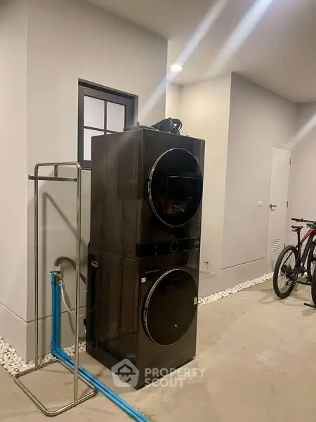 image_rental-26492713