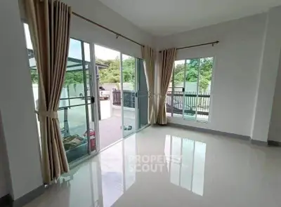 Bright corner unit with large windows and garden view, perfect for natural light lovers.