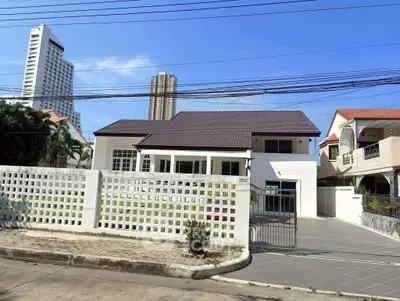 image_rental-30382378