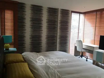  2 Bedrooms Condo at Socio Reference 61-4
