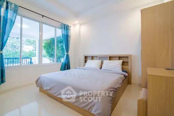 image_rental-8032686