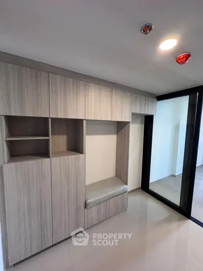 image_rental-30767275