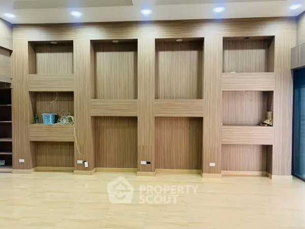 image_rental-24584380