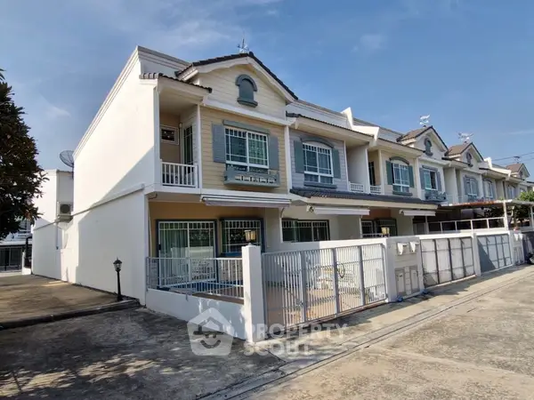 image_rental-30407183