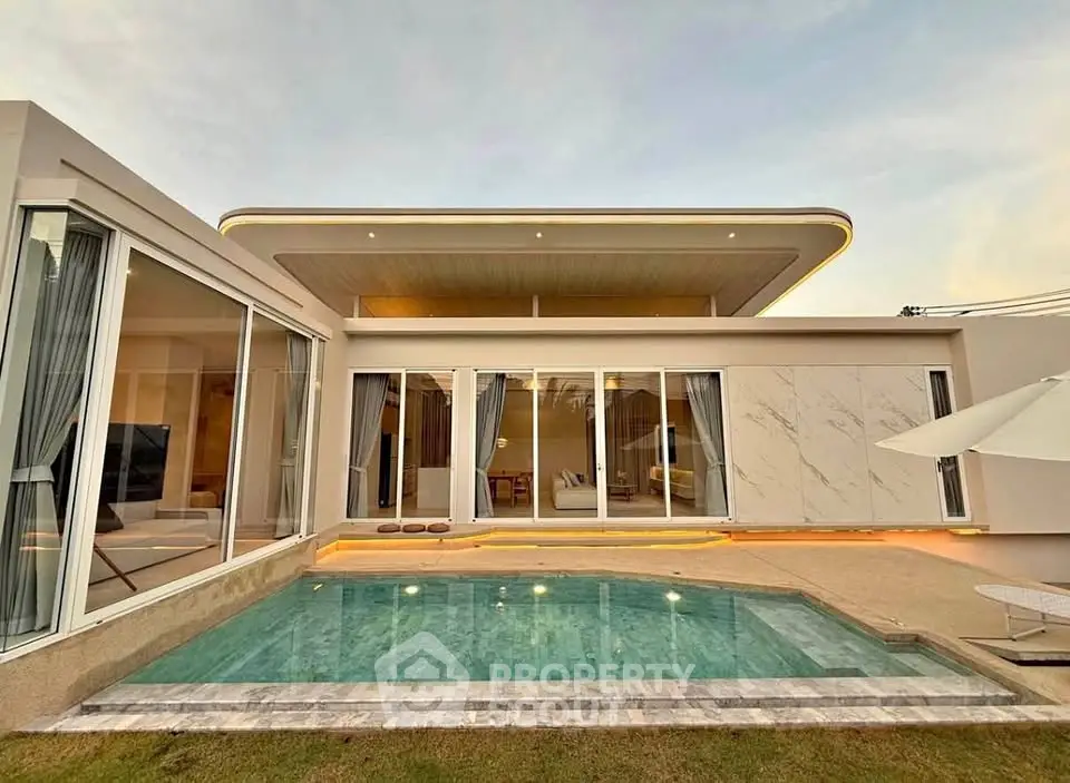 Luxurious modern villa with private pool and elegant architectural design, perfect for upscale living.
