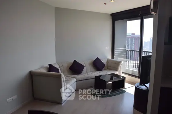 image_rental-5268101