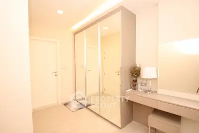  2 Bedrooms Condo -3