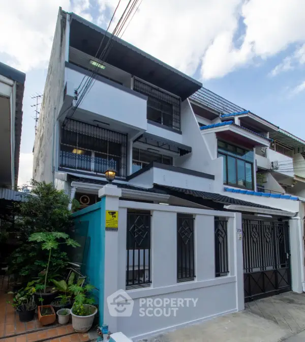 image_rental-28006502