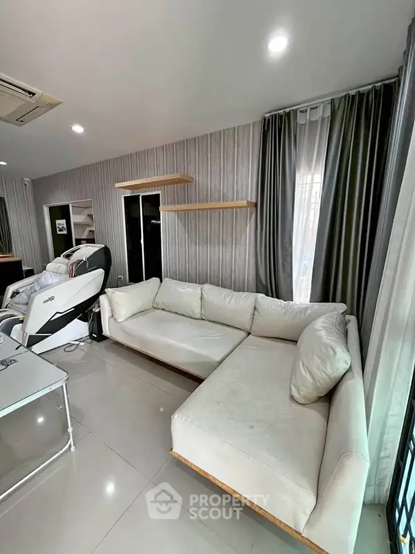 image_rental-27878933