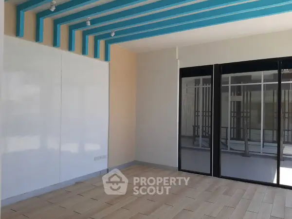 image_rental-26597689