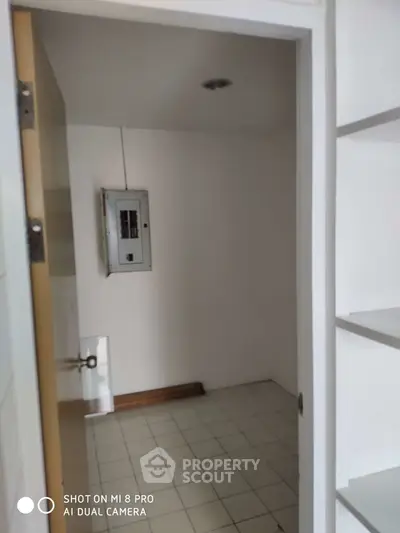  3 Bedrooms Condo -2
