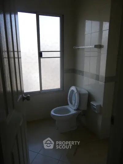  3 Bedrooms House -4
