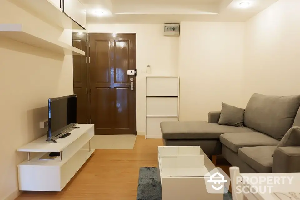 Fully Furnished 1 Bedroom Condo at Zenith Place Sukhumvit Condominium-1