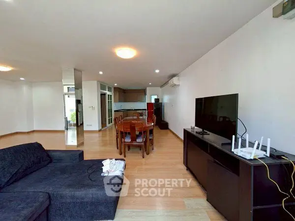 image_rental-28280639