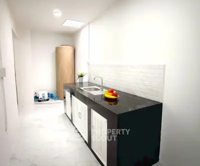 Screenshot 2025-11-29 143700.png