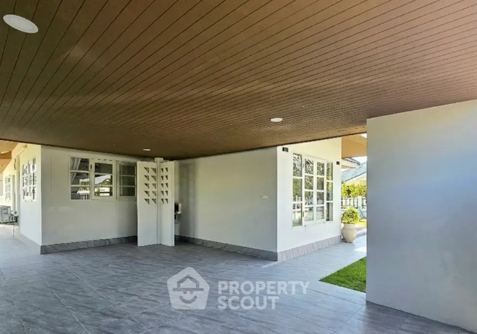 Screenshot 2569-04-18 at 20.44.56.jpg