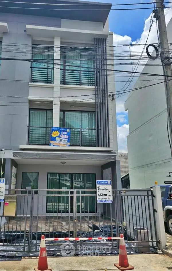 image_rental-26858743