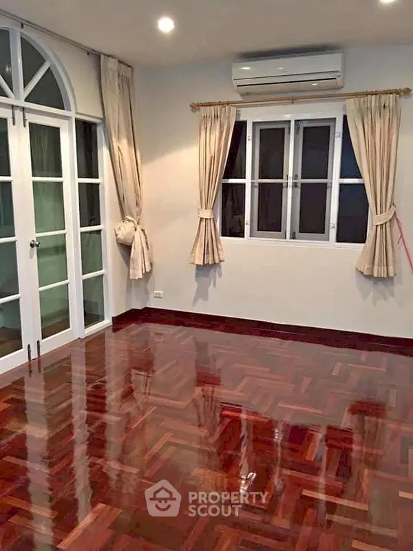 image_rental-27064139