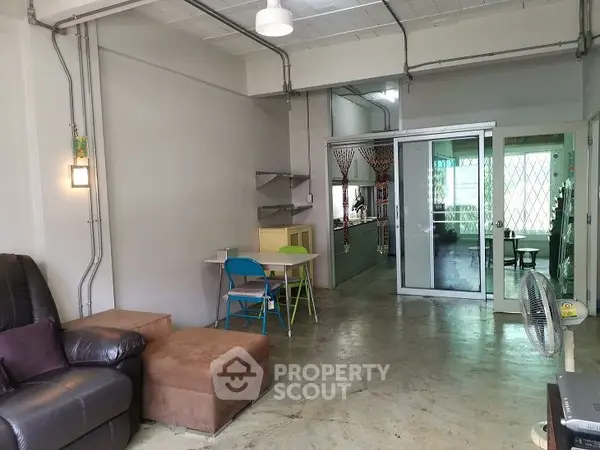 image_rental-13453376