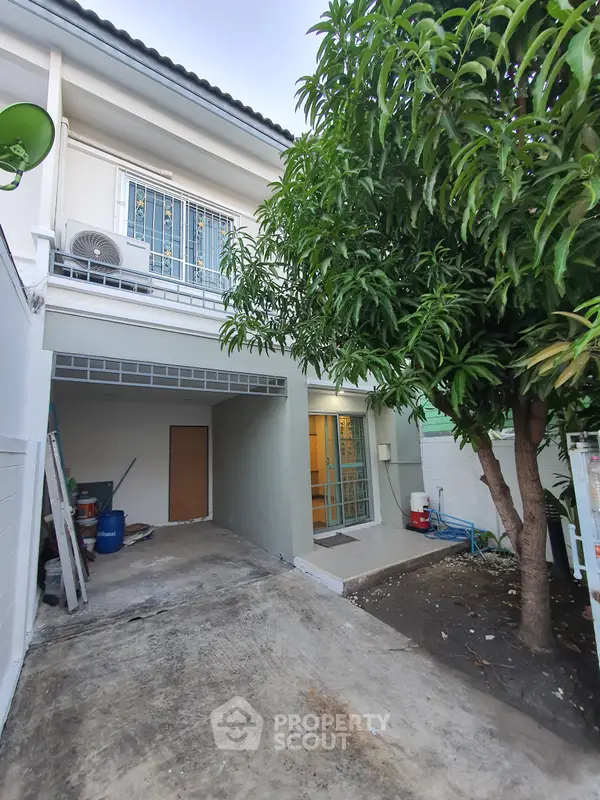 image_rental-8323725